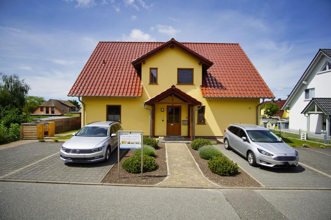Ferienhaus De niege Wech Wohnung 02 mit Sauna- und Schwimmbadnutzung im AHOI Sellin Thiessow Exterior foto